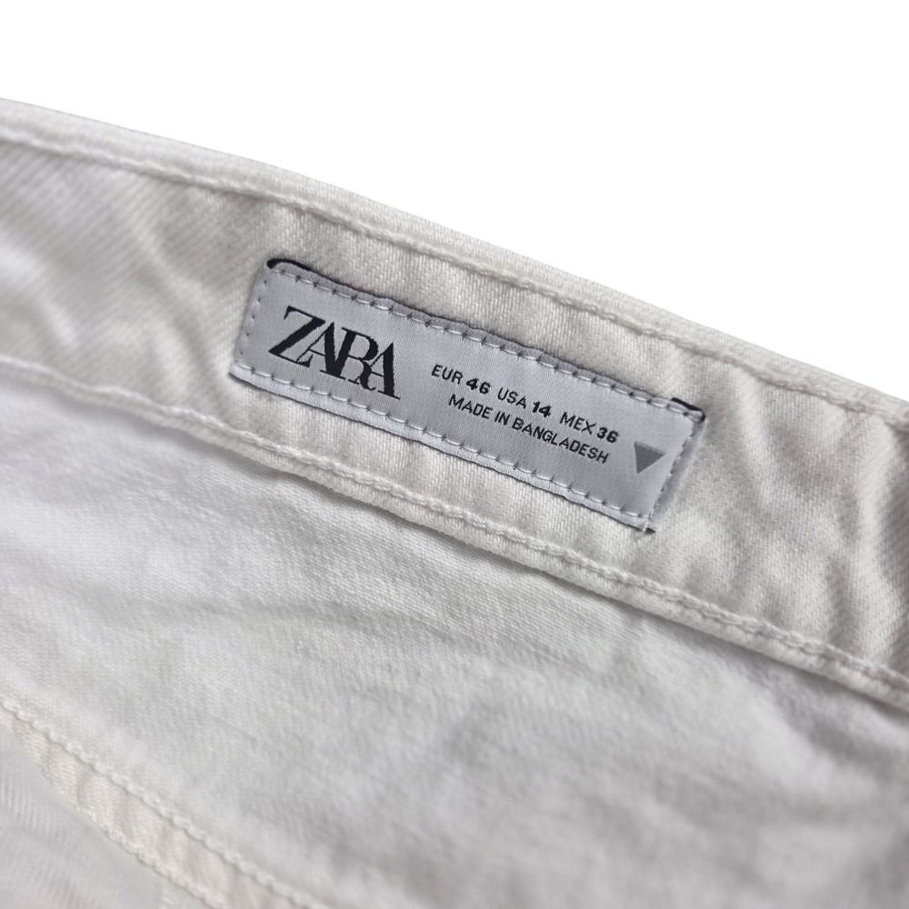 Zara White Distressed Denim Jean Shorts High Waisted Raw Hem Size 14 Waist 34" - Picture 5 of 7